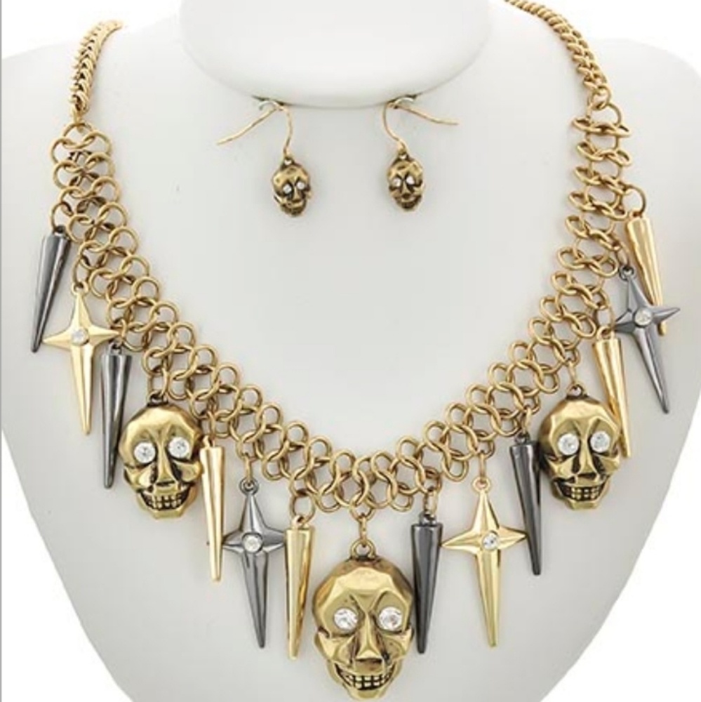 Skull & Cross Necklace Set